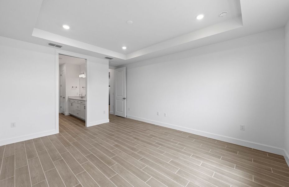 Spacious, unfurnished interior of a new home in Shores at Stillwater, Englewood (Image 22). Spacious, unfurnished interior of a new home in Shores at Stillwater, Englewood (Image 22).