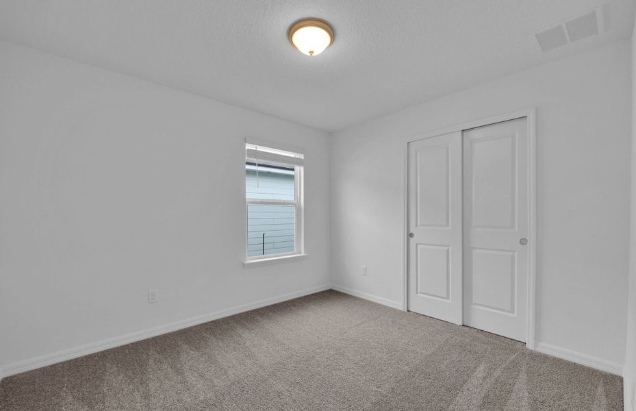 Spacious, unfurnished interior of a new home in Wells Landing, Jacksonville (Image 20).