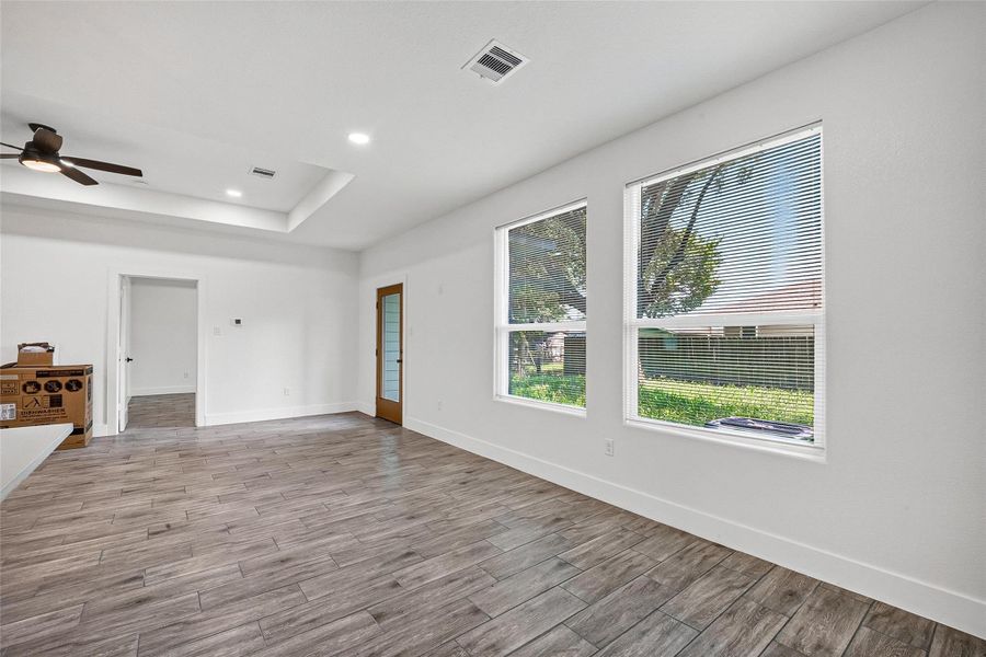 Spacious, unfurnished interior of a new home in , Crosby (Image 21).