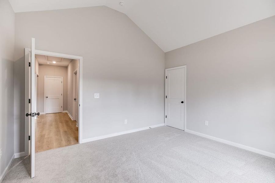 Spacious, unfurnished interior of a new home in LOVVORN ESTATES, Carrollton (Image 31).