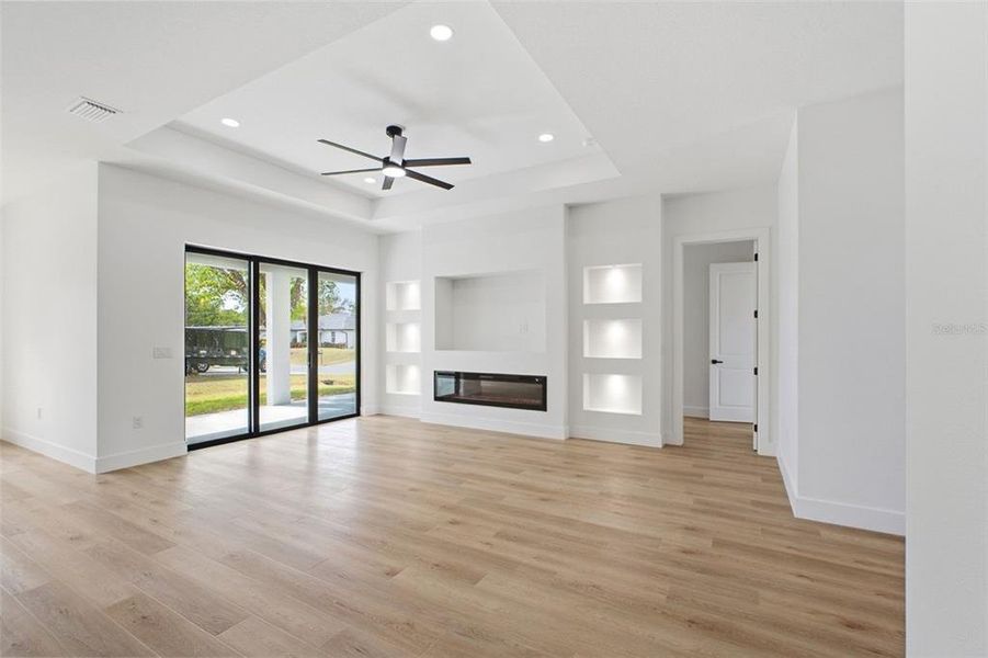 Spacious, unfurnished interior of a new home in , North Port (Image 22).