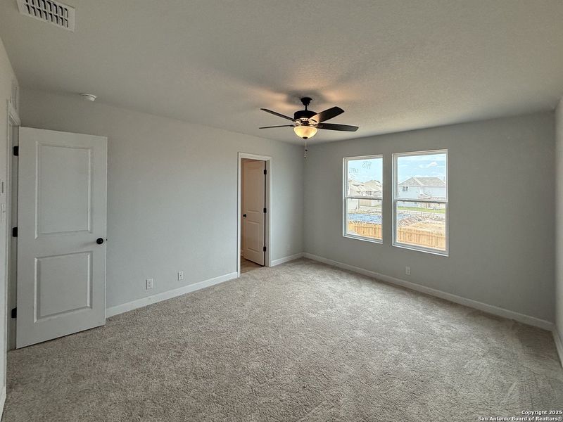 Spacious, unfurnished interior of a new home in Enclave at Hennersby Hollow 50's, San Antonio (Image 17). Spacious, unfurnished interior of a new home in Enclave at Hennersby Hollow 50's, San Antonio (Image 17).