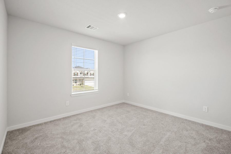 Spacious, unfurnished interior of a new home in Pearlbrook, Texas City (Image 20).