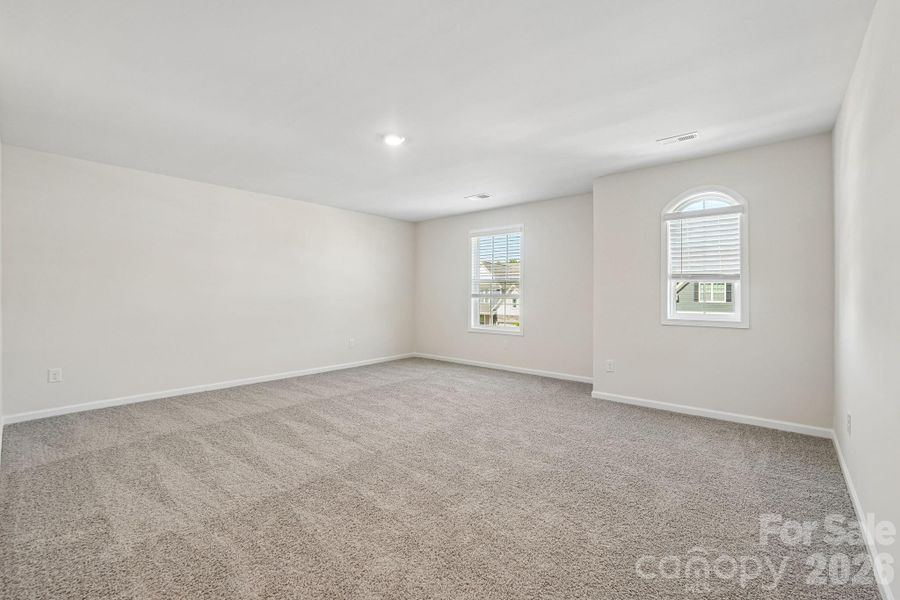 Spacious, unfurnished interior of a new home in Sylvan Creek, Denver (Image 30). Spacious, unfurnished interior of a new home in Sylvan Creek, Denver (Image 30).