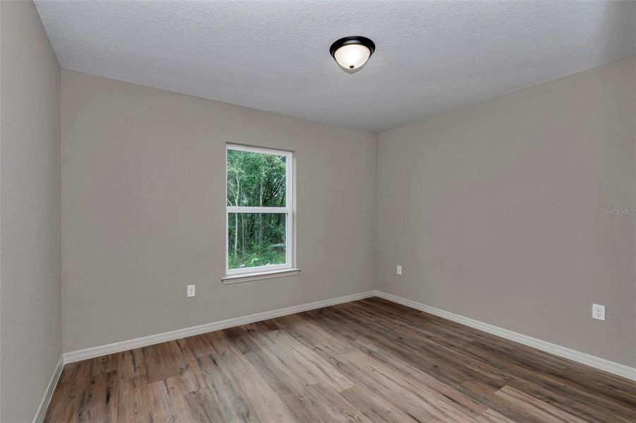Spacious, unfurnished interior of a new home in , Ocala (Image 24).