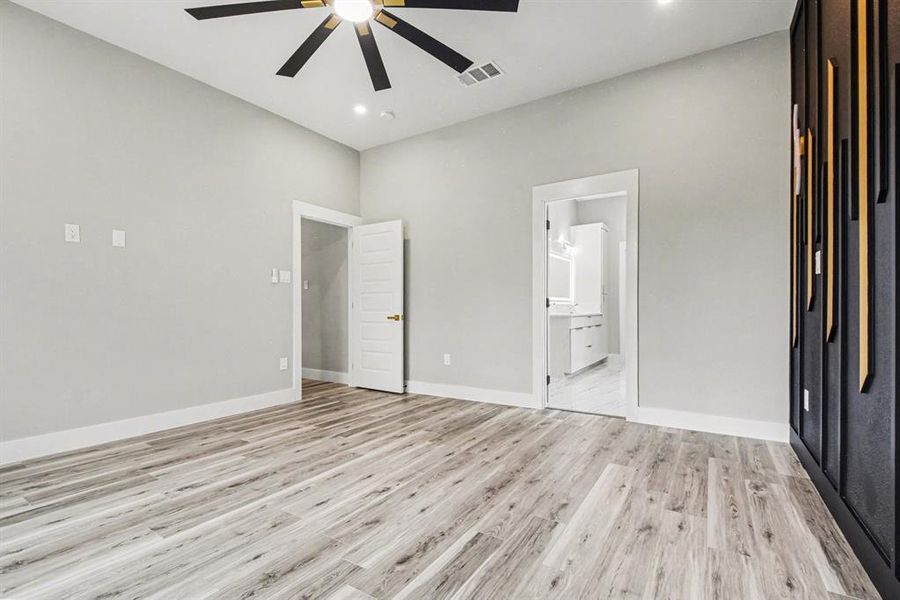 Spacious, unfurnished interior of a new home in , Dallas (Image 19). Spacious, unfurnished interior of a new home in , Dallas (Image 19).