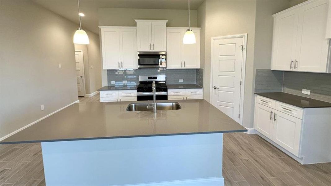 Furnished interior view inside a new home in Rock Creek Ranch, Fort Worth (Image 8).