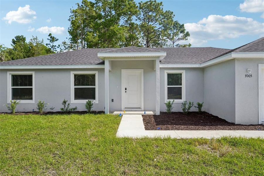 Exterior details and patio area of a home in , Ocala (Image 23).
