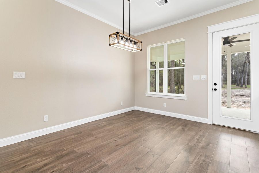 Spacious, unfurnished interior of a new home in , Vidor (Image 20). Spacious, unfurnished interior of a new home in , Vidor (Image 20).