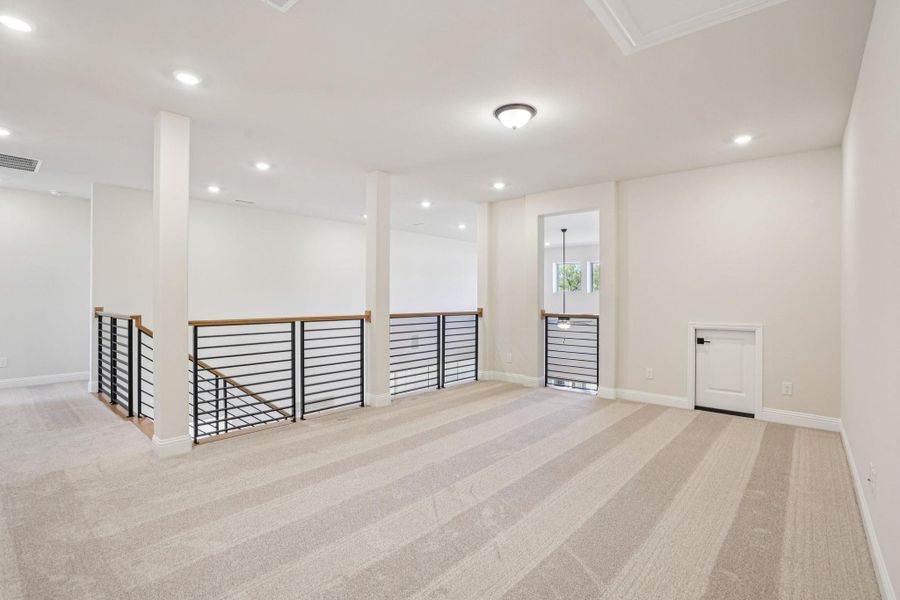 Spacious, unfurnished interior of a new home in , Missouri City (Image 37). Spacious, unfurnished interior of a new home in , Missouri City (Image 37).