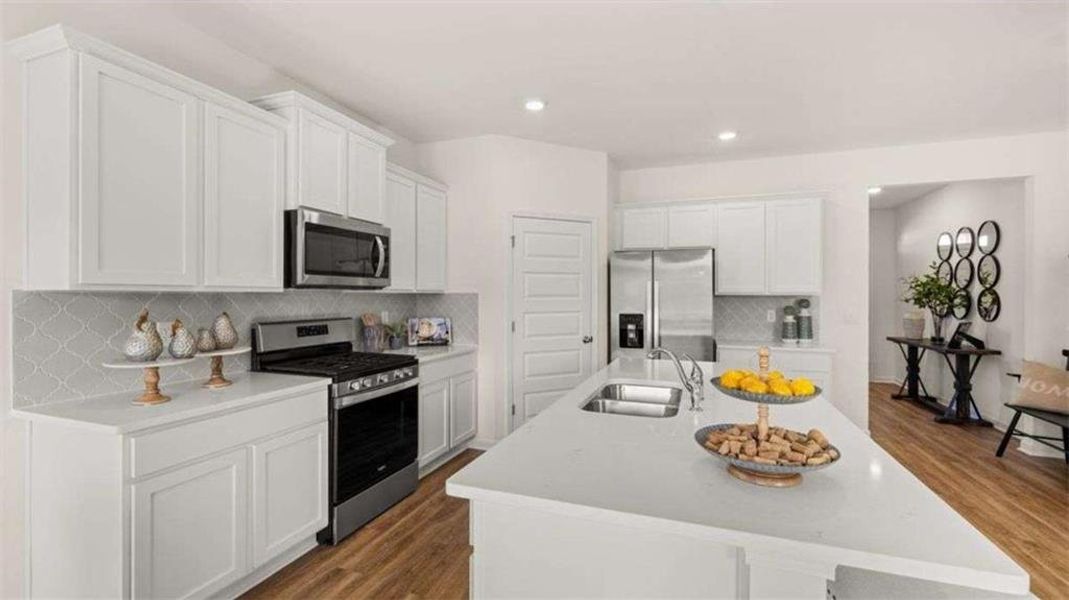 Furnished interior view inside a new home in Poplar Preserve, Newnan (Image 23).