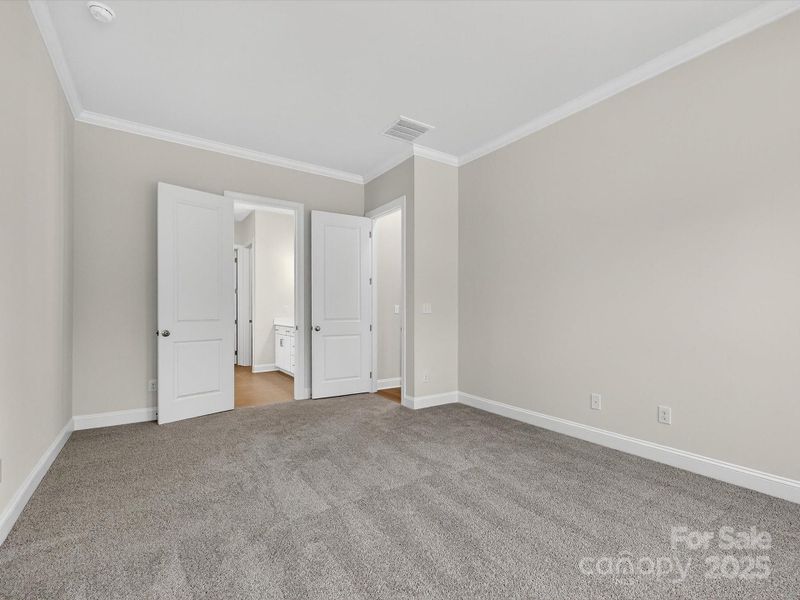 Spacious, unfurnished interior of a new home in North Creek Village, Huntersville (Image 35).