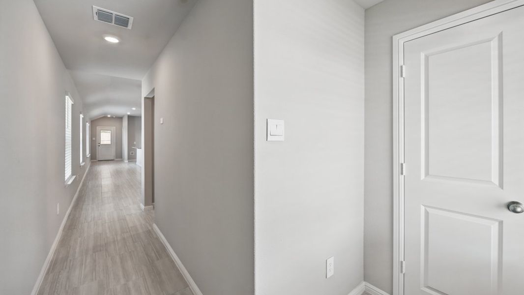 Spacious, unfurnished interior of a new home in Monarch at the Meadows, Ponder (Image 38).