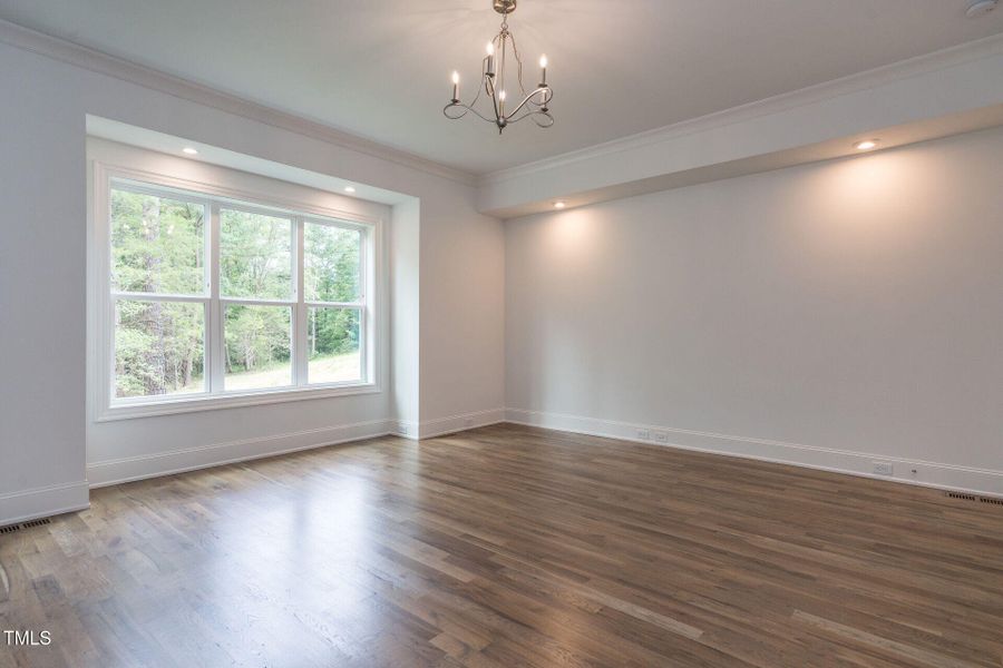 016-1920x1080-primary-bedroom