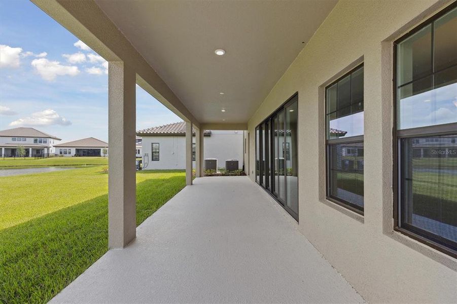 Exterior details and patio area of a home in Hawkstone, Lithia (Image 3).
