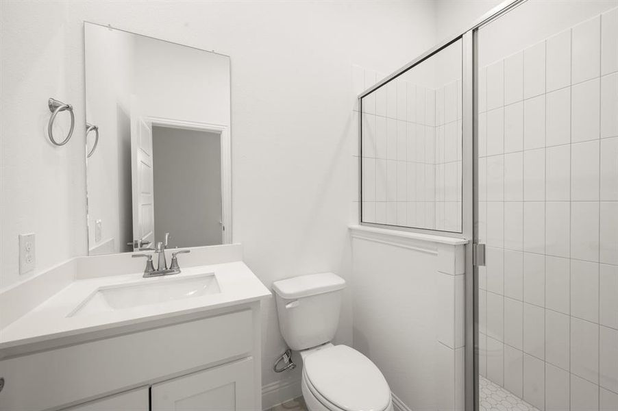 4304 Knight- Bathroom-4