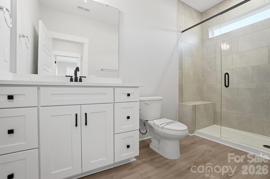 Guest bathroom on the main