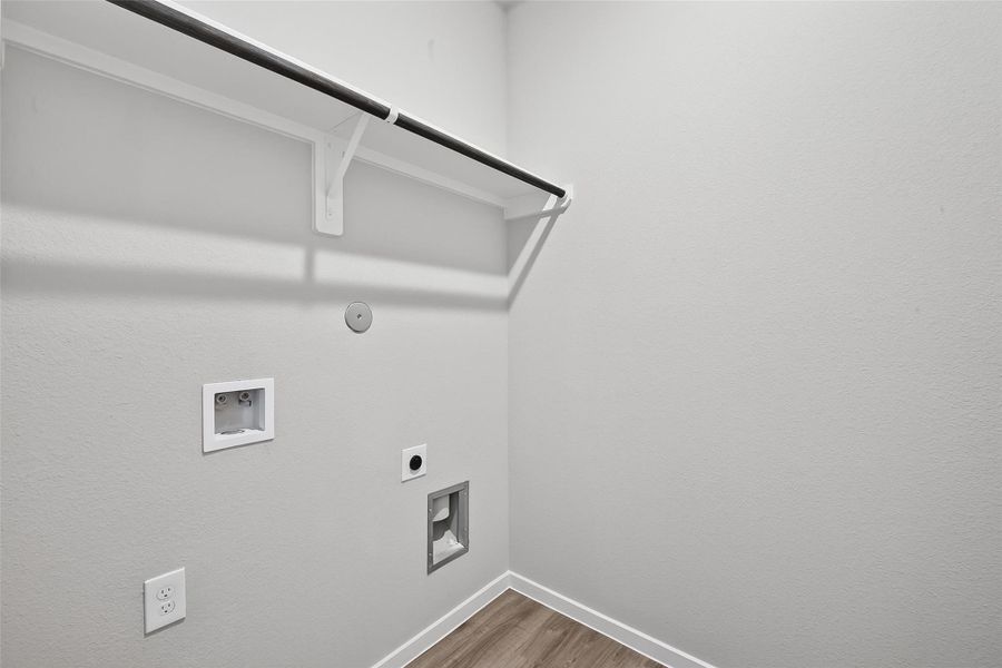 Spacious, unfurnished interior of a new home in Rollingbrook Estates, Baytown (Image 24).