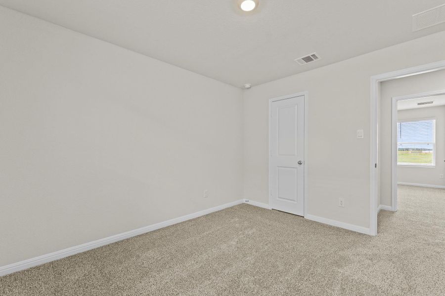Spacious, unfurnished interior of a new home in Whisper South, San Marcos (Image 35).