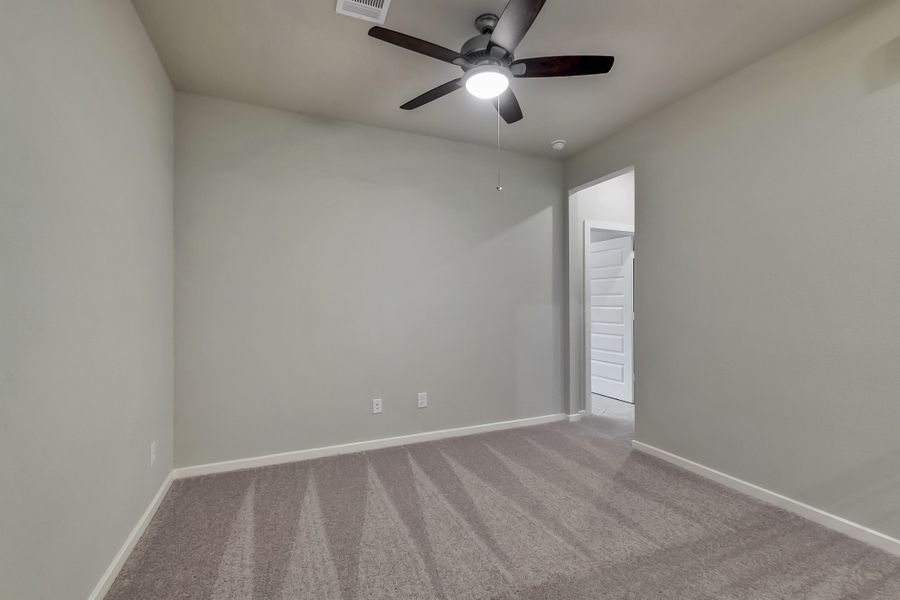 Spacious, unfurnished interior of a new home in Summer Place  35', Montgomery (Image 44).