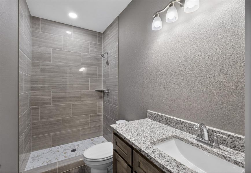 Furnished interior view inside a new home in , Mineral Wells (Image 8).
