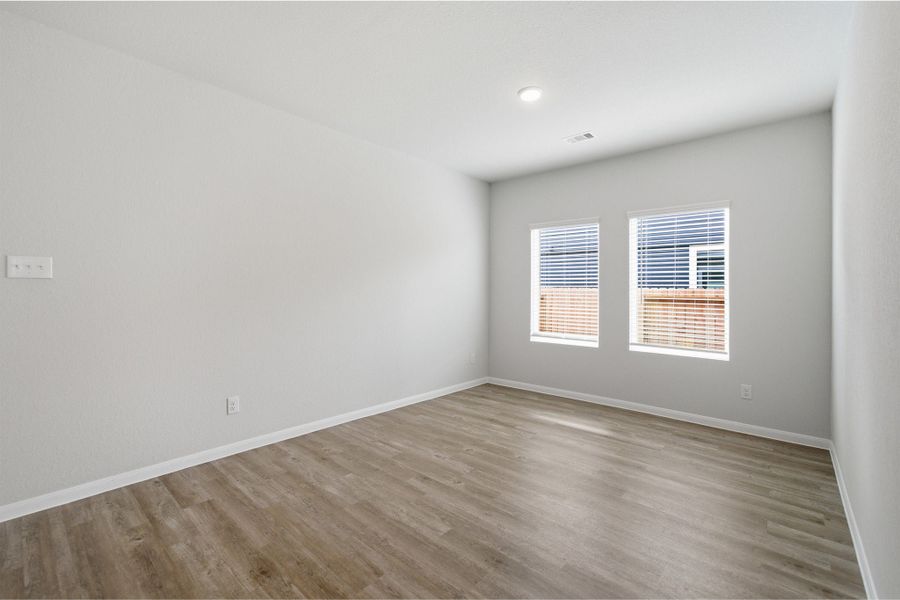Spacious, unfurnished interior of a new home in The Reserve at Huntsville, Huntsville (Image 29).