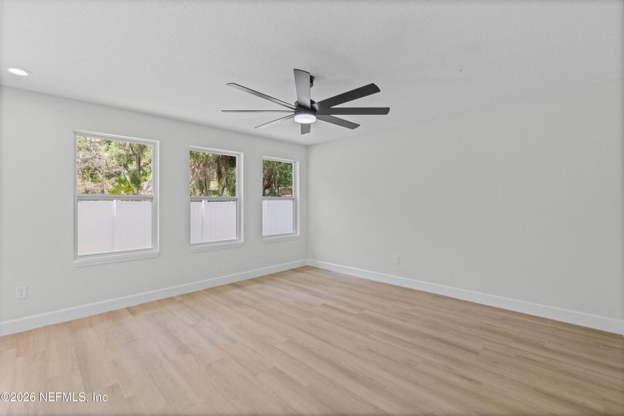 Spacious, unfurnished interior of a new home in , Jacksonville (Image 22).