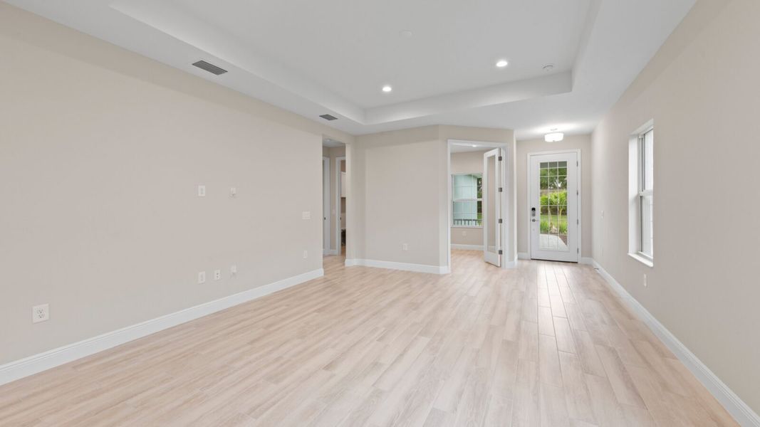 Spacious, unfurnished interior of a new home in Verandah, Fort Myers (Image 22).