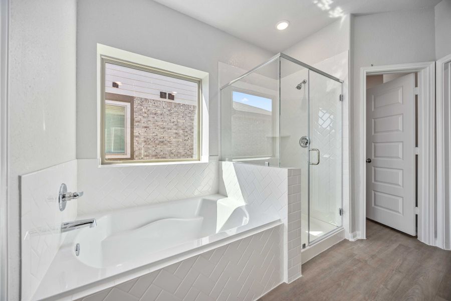 8407 Black Pearl Ct - Wilson - Primary Bathroom