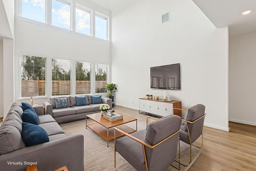 Furnished interior view inside a new home in Stewart's Ranch, Conroe (Image 4).
