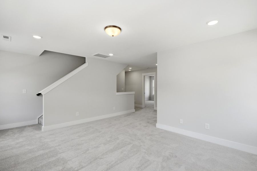 Spacious, unfurnished interior of a new home in Waterford Commons, Rock Hill (Image 37).