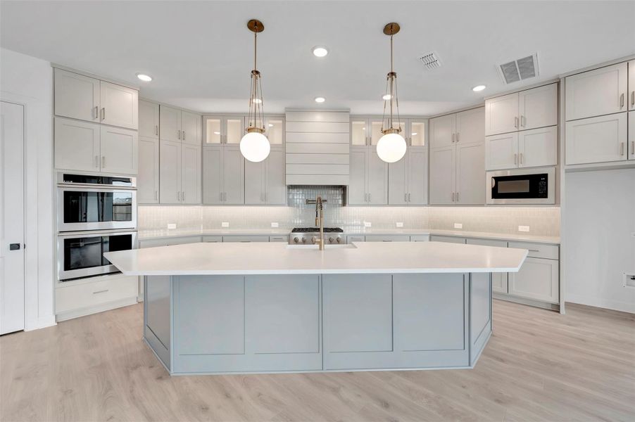 Furnished interior view inside a new home in The Meadows at Imperial Oaks, Conroe (Image 5). Furnished interior view inside a new home in The Meadows at Imperial Oaks, Conroe (Image 5).