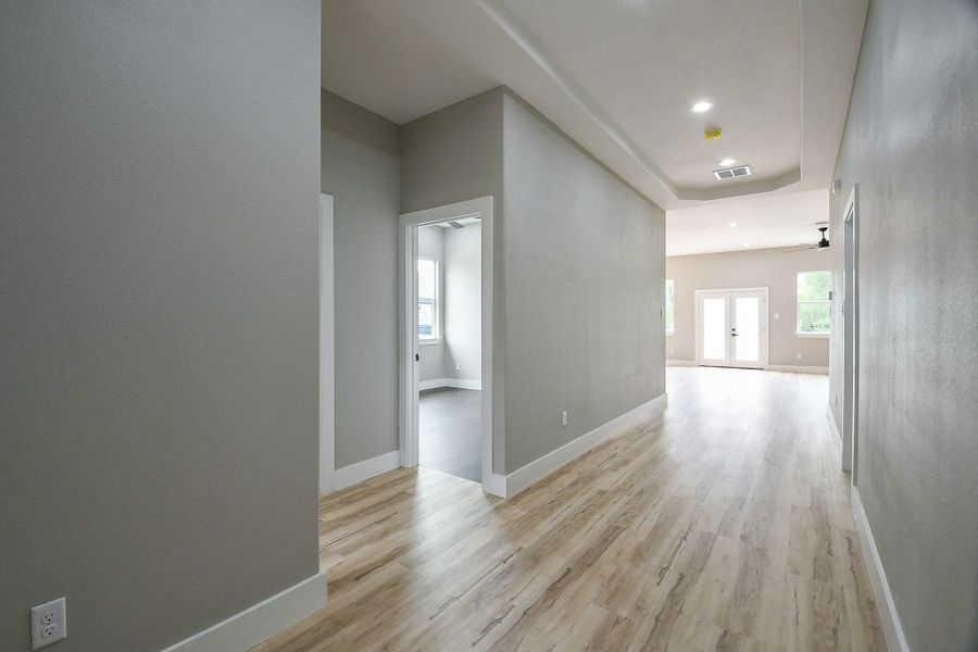 Spacious, unfurnished interior of a new home in , Livingston (Image 20).