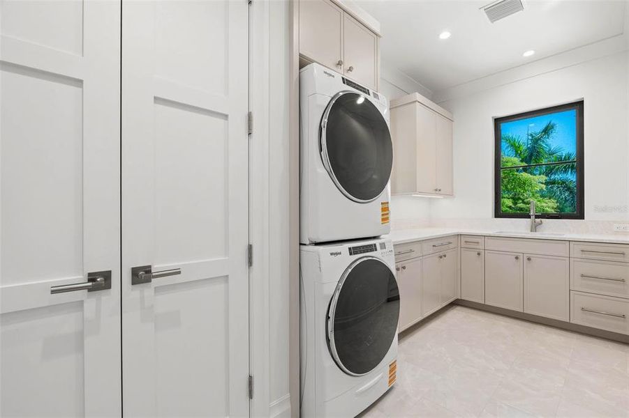 Furnished interior view inside a new home in , Sarasota (Image 36).
