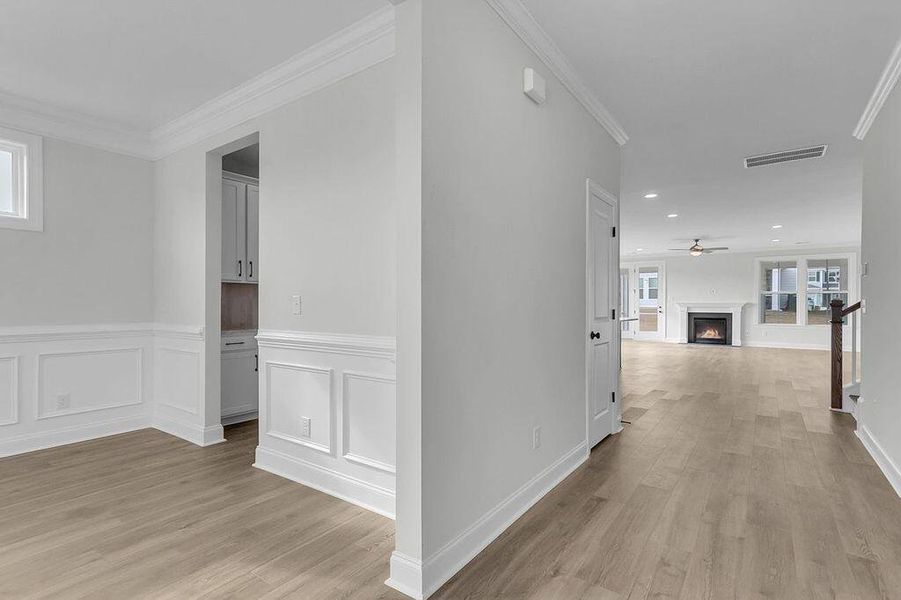 Spacious, unfurnished interior of a new home in Kings River Preserve, Hollywood (Image 27).