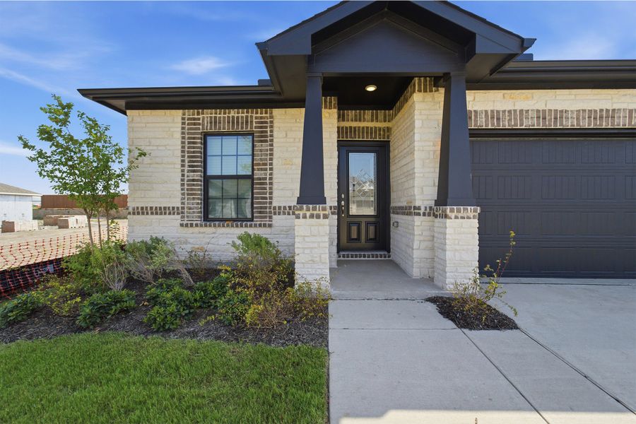 Exterior details and patio area of a home in Heartland, Crandall (Image 3).