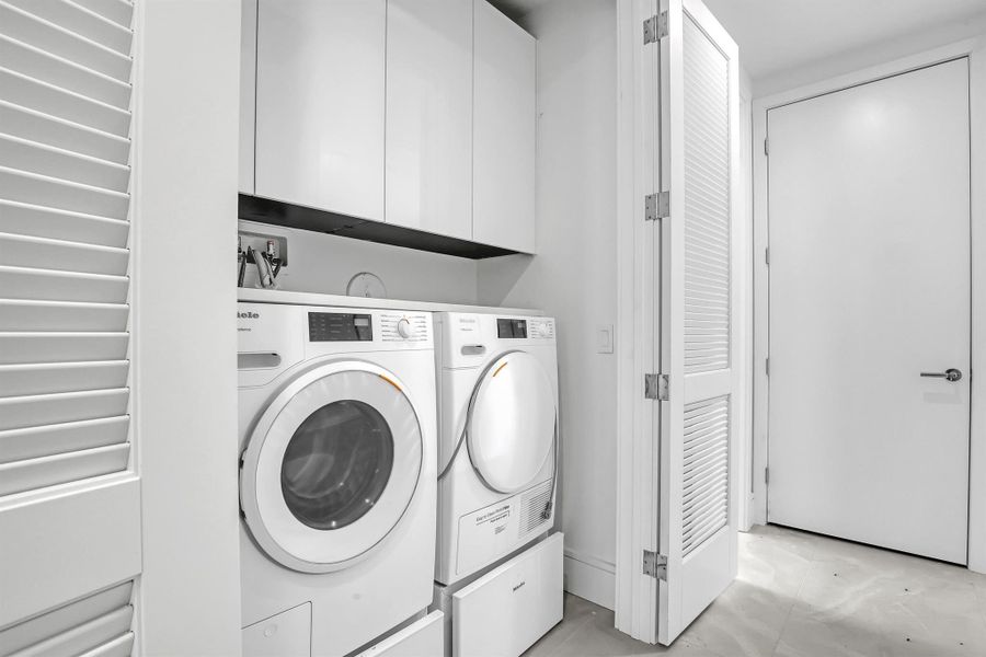 Image 38 of a home in .