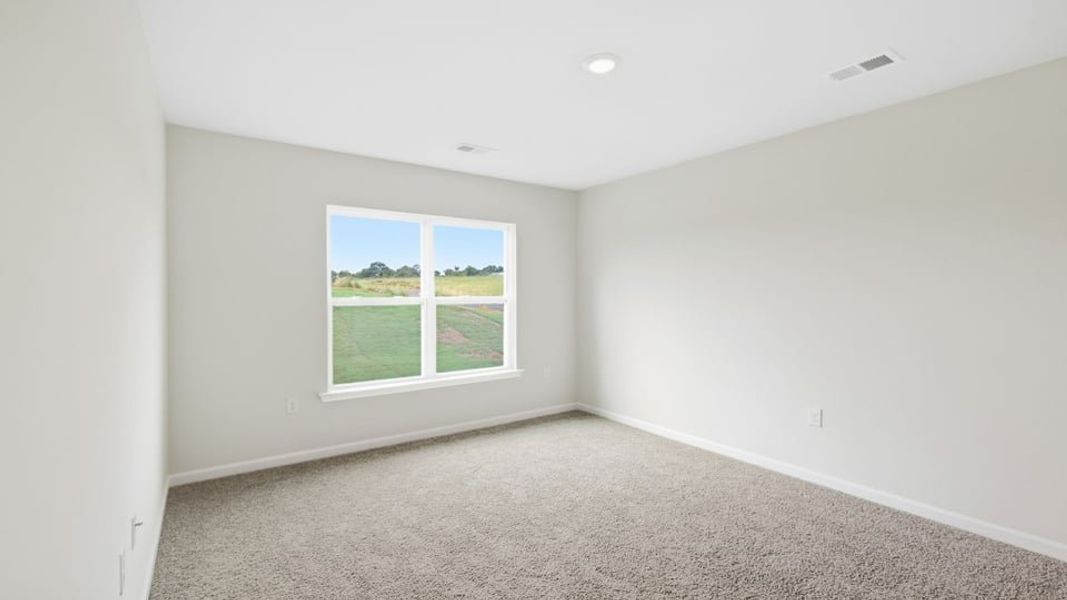 Spacious, unfurnished interior of a new home in Lakestone, Woodruff (Image 31).