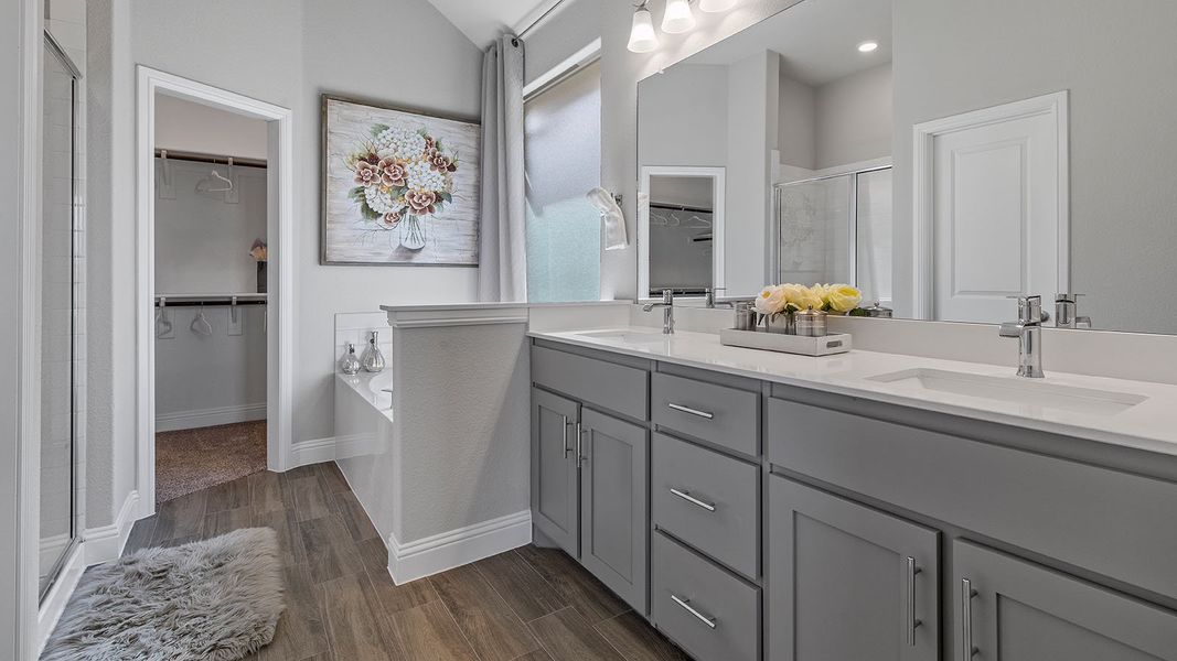 Furnished interior view inside a new home in Lakeview Pointe, Midlothian (Image 20).