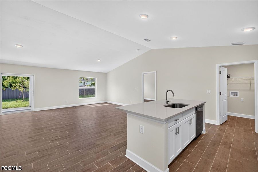 Image 31 of a home in Cape Coral. Image 31 of a home in Cape Coral.