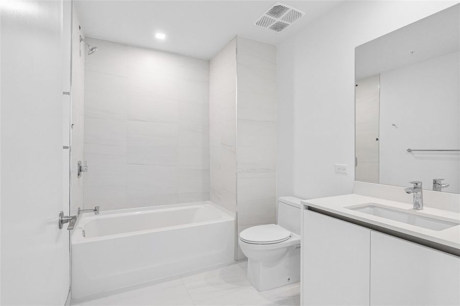 Bathroom #3 Tub Bathroom #3 Tub