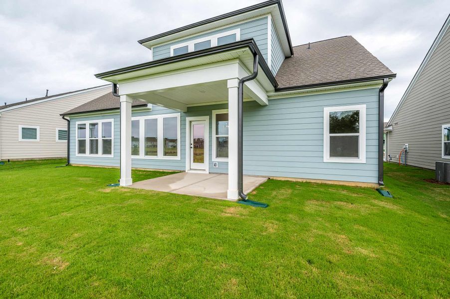 Representative exterior details of a home built from the The Goodrich by David Weekley Homes in Encore at Harmony, Harrisburg (Image 3).
