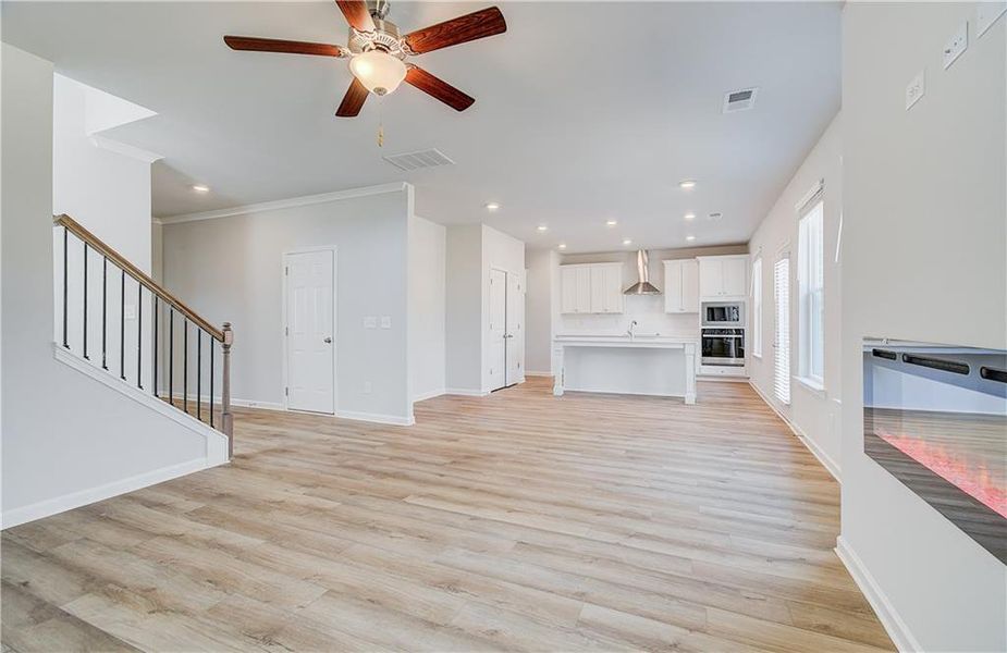 Spacious, unfurnished interior of a new home in Bowers Farm, McDonough (Image 11).