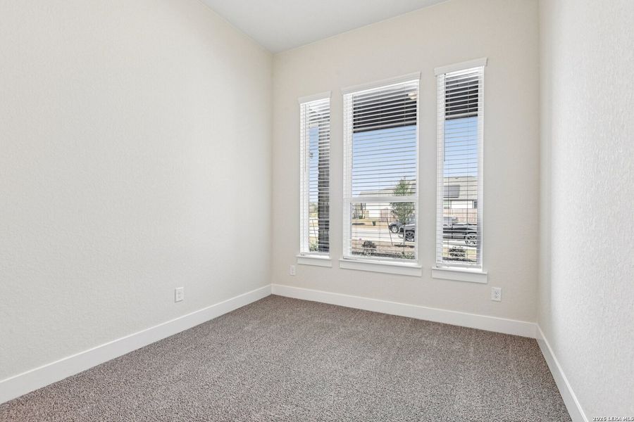 Spacious, unfurnished interior of a new home in Village at Three Oaks, Seguin (Image 19). Spacious, unfurnished interior of a new home in Village at Three Oaks, Seguin (Image 19).