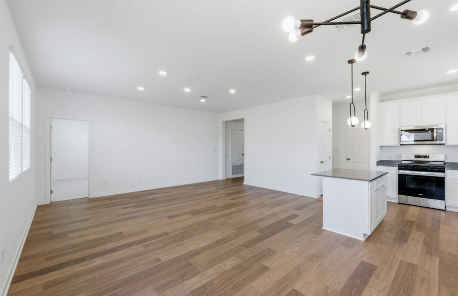 Spacious, unfurnished interior of a new home in Alto, San Marcos (Image 10). Spacious, unfurnished interior of a new home in Alto, San Marcos (Image 10).