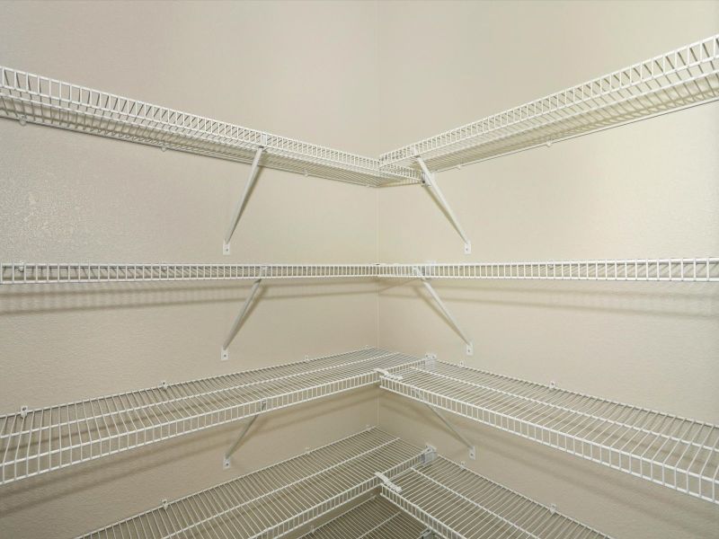 Spacious, unfurnished interior of a new home in York Station, Thornton (Image 11).