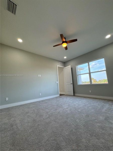 Spacious, unfurnished interior of a new home in , Labelle (Image 25).