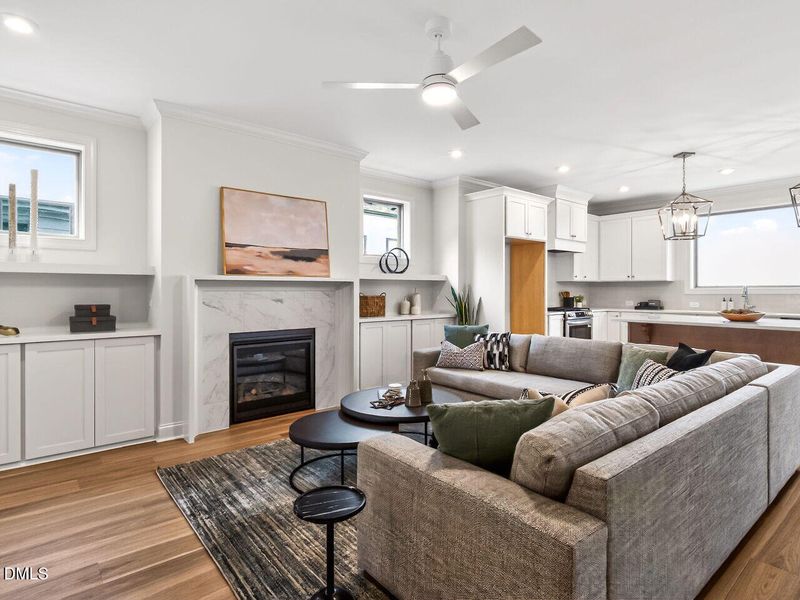 006-1280x960-living-room