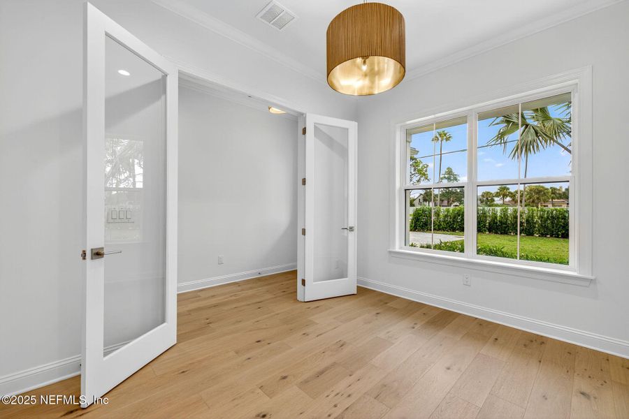 Spacious, unfurnished interior of a new home in , Ponte Vedra Beach (Image 17).