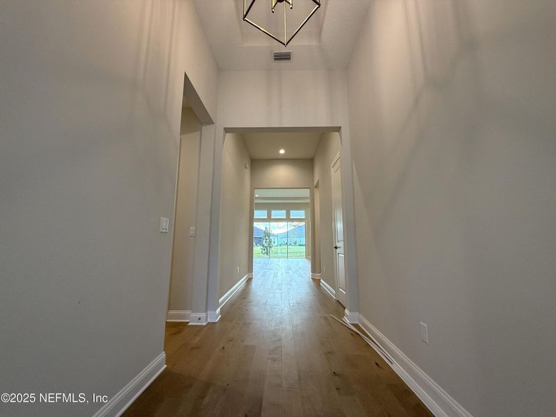 Spacious, unfurnished interior of a new home in Madeira, St. Augustine (Image 13).